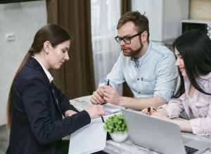 Australian Immigration Consultant discussing migration options with an applicant